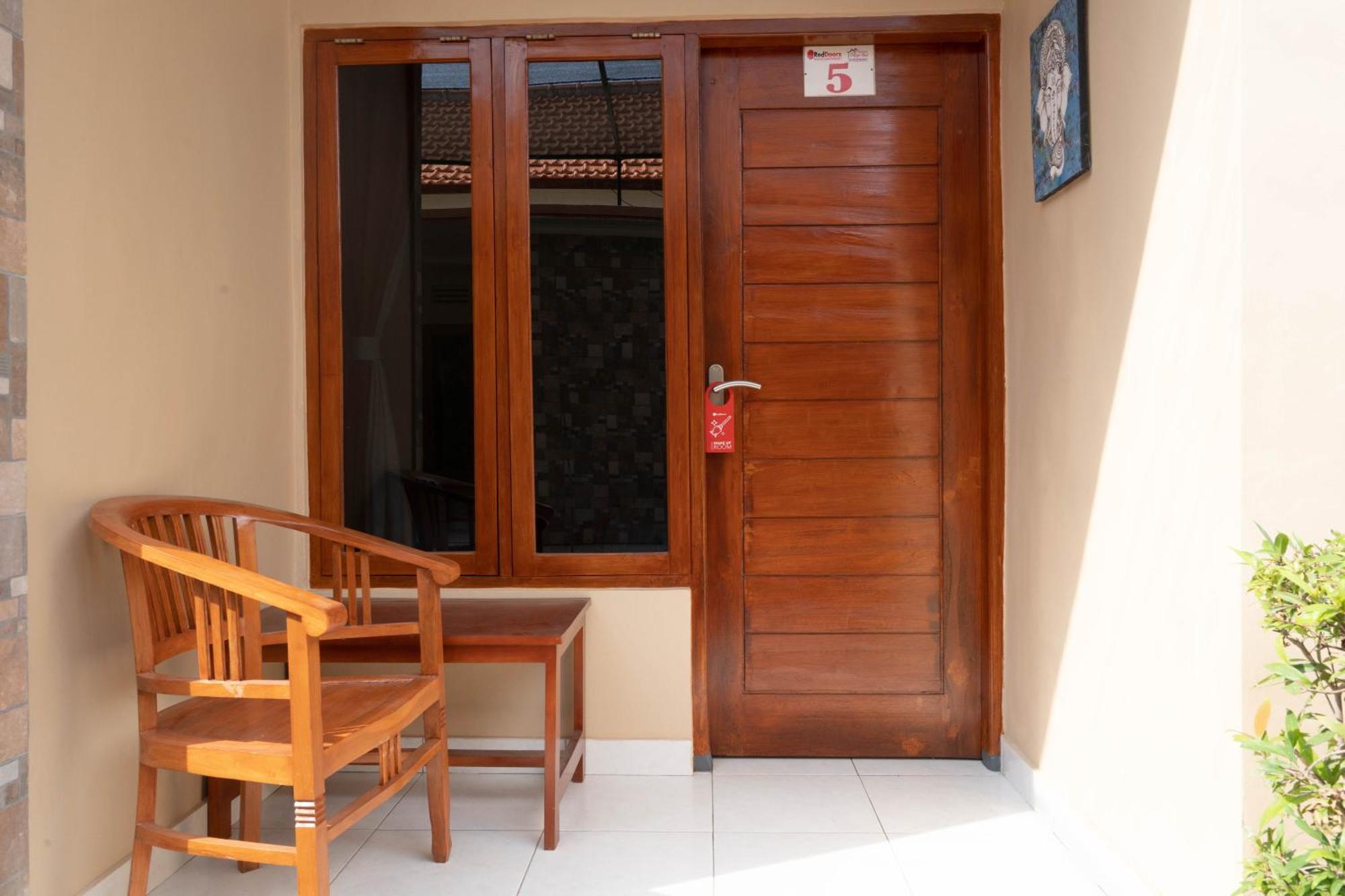 Reddoorz Near Buleleng Harbour 2 Hotel Singaraja  Exterior photo