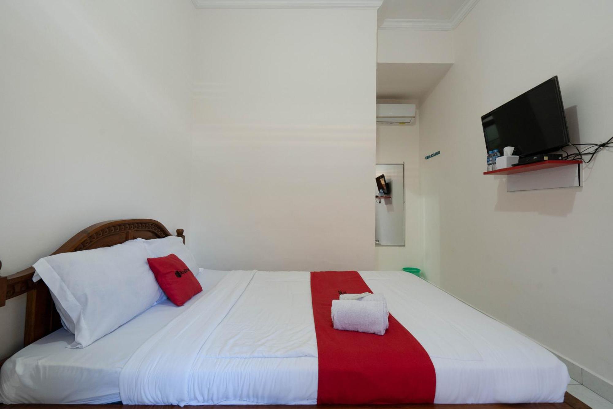 Reddoorz Near Buleleng Harbour 2 Hotel Singaraja  Exterior photo