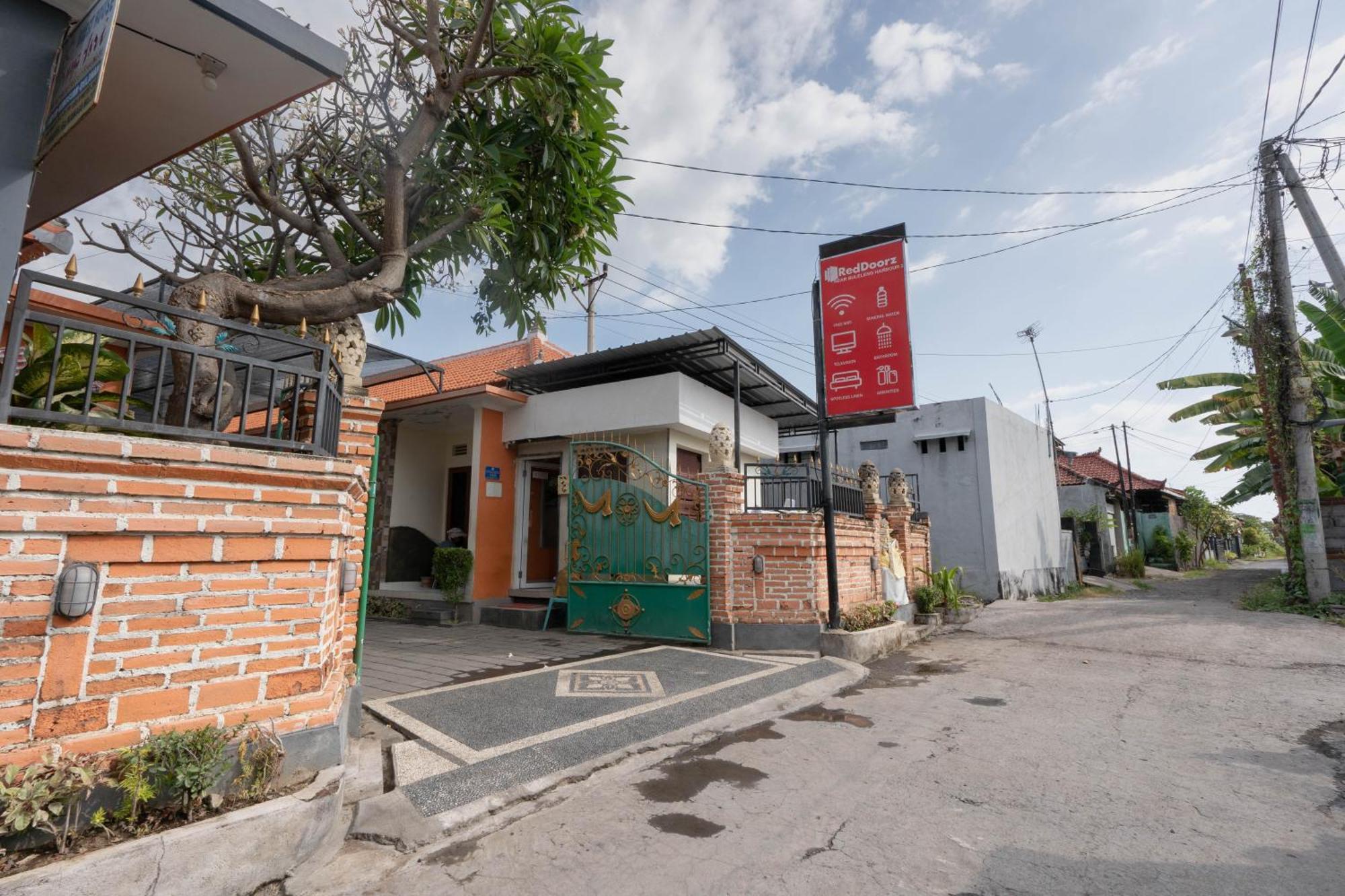 Reddoorz Near Buleleng Harbour 2 Hotel Singaraja  Exterior photo